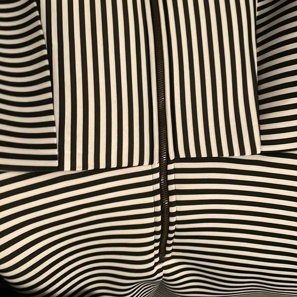 black & white striped dress - Picture 5 of 6